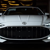 ام جي GT • سيدان رياضي • مقدم ٣٠%