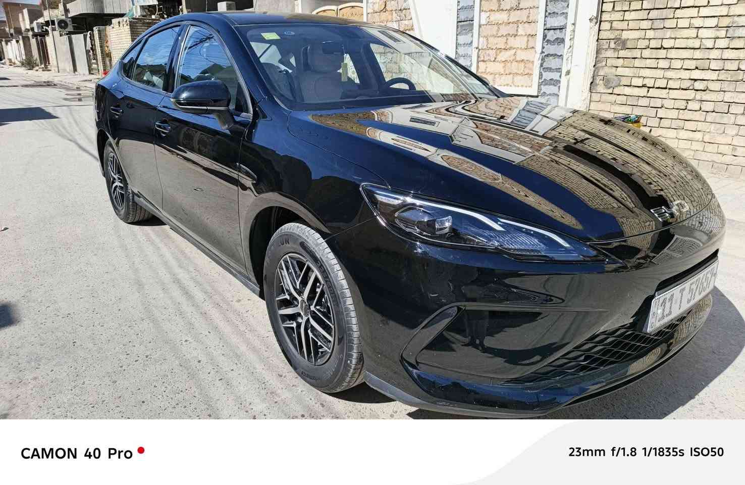 سلام عليكم بي وأي دي للبيع سيل 5 فول مواصفات كفاله عامه داخل أبيض ماشيه 8الاف ويل كروم علا وضع شركه غراضها كلها موجوده كرت وبصمه رقم بغداد بأسمي لون أسود صدفي السياره جديده بمعنى الكلمه العنوان بغداد أي استفتار علا رقم الهاتف /***********
