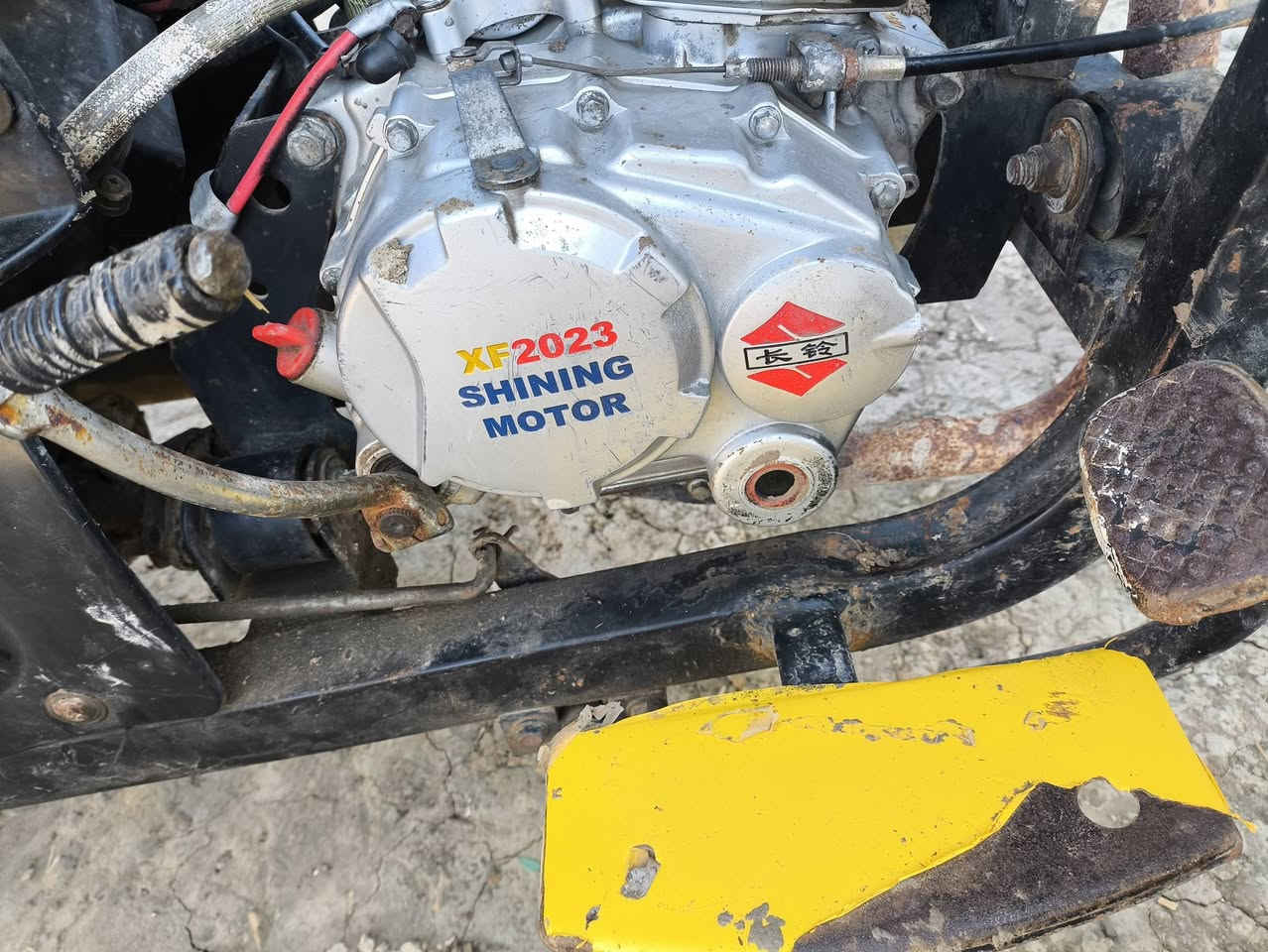 للبيع موديل 20 بشهر ل10مكينه 23 مبدل كور بس مكفولة من لحيم والأوراق مكاني بلفجر ب1350وبيها مجال  للمعلومه لستوته مامغسوله أبد 
اتصل***********
