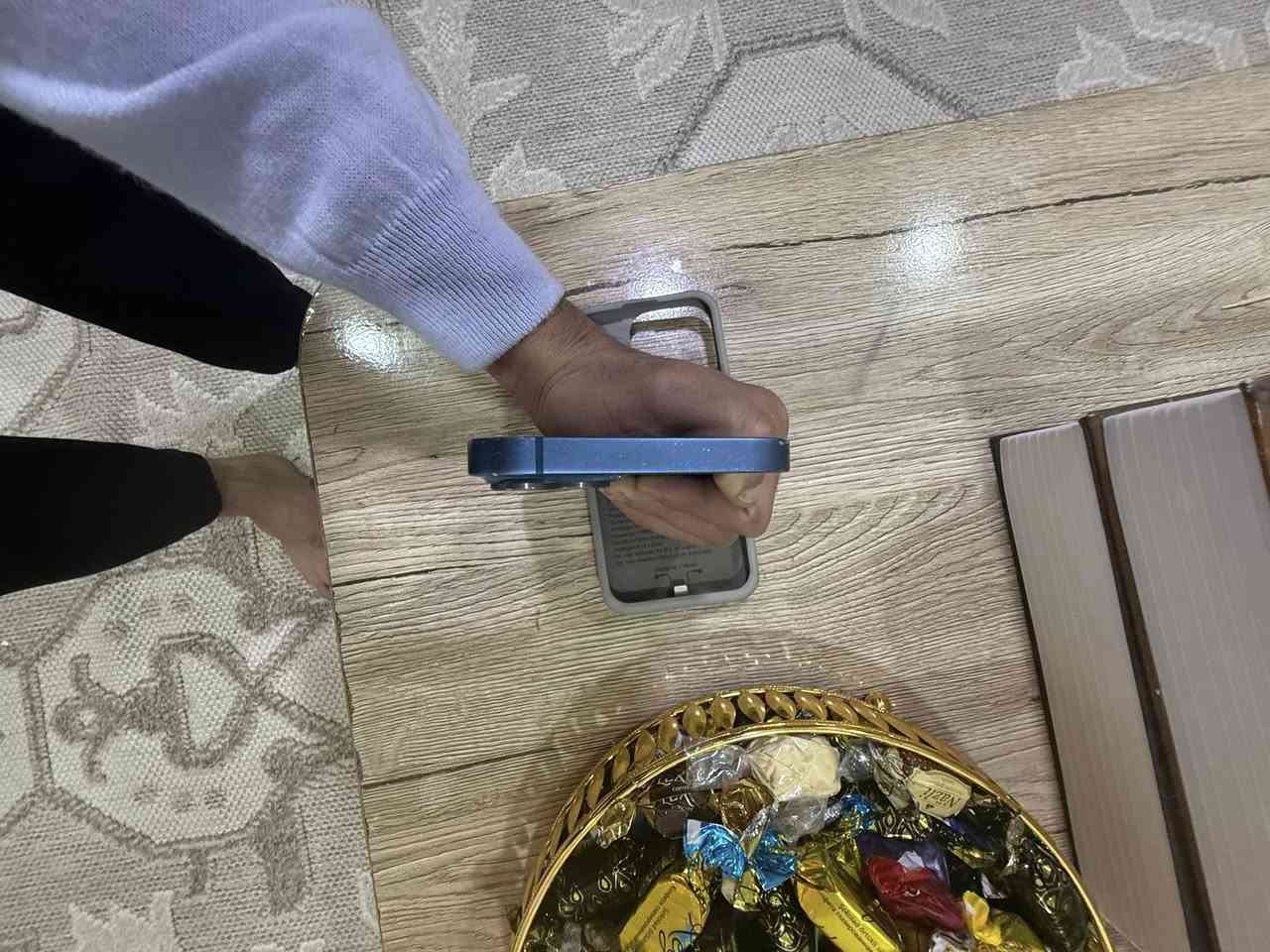 السلام عليكم اخوان 🫱🏾‍🫲🏼
iPhone 13 📱

128GB✅
Battery (73‎%‎)✅

الجهاز وضع شركه ✅

!!! غير مفتوح (وتر بروف)✅

كلشي بالجهاز ✅

كامرات✅

سمكارت✅

اتصال (شبكه)✅

فرمت حدث✅

سماعات ✅

الجهاز استعمالي الشخصي اخذته جديد من نزل و هسه اريد ابيعه الجهاز كلش نضيف بس بي شويه ضربات بالشاصي و باقي الجهاز مكفول و يخبل كامرات كلش حلوه و شحن ميصرف ابد سماعات كلش صوتهة عالي  يعني الجهاز ما ناقصه اي شي و كلش نضيف✅

الجهاز انطي ويا كفر بي باور بينك يعني الكفر يشحن الجهاز و كفر عادي ماك سيف  بس ✅ 

الجهاز مراوس بايفون فقط✅

و سعره 350💵

مكاني بغداد الدوره📍

للستفسار اكثر تفضلو خاص او اتصلو على الرقم✅

***********

الرقم بي واتساب✅

اسف على الأطاله و شكراً🌹
