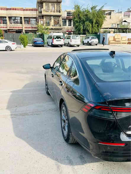 � 
للبيع – هونداي أكورد 2023 فول مواصفات
 🔥

📍 رقم بغداد / تحويل مباشر

🚗 المواصفات:

 • فول مواصفات للاخير
 • تشغيل بصمة
 • فتحة سقف
 • شاشة جبيرة
 • كشنات جلد كهرباء
 • ماشية 42 ألف فقط
 • السيارة جاهزة ومكملة من كل شيء

🔧 الحالة:
حادث خفيف: جاملغ + طرف البنيد صبغ فقط

💰 السعر: 174 ورجاء وبيها مجال

📞 للاتصال: ***********
📍 بغداد – البياع بغداد
