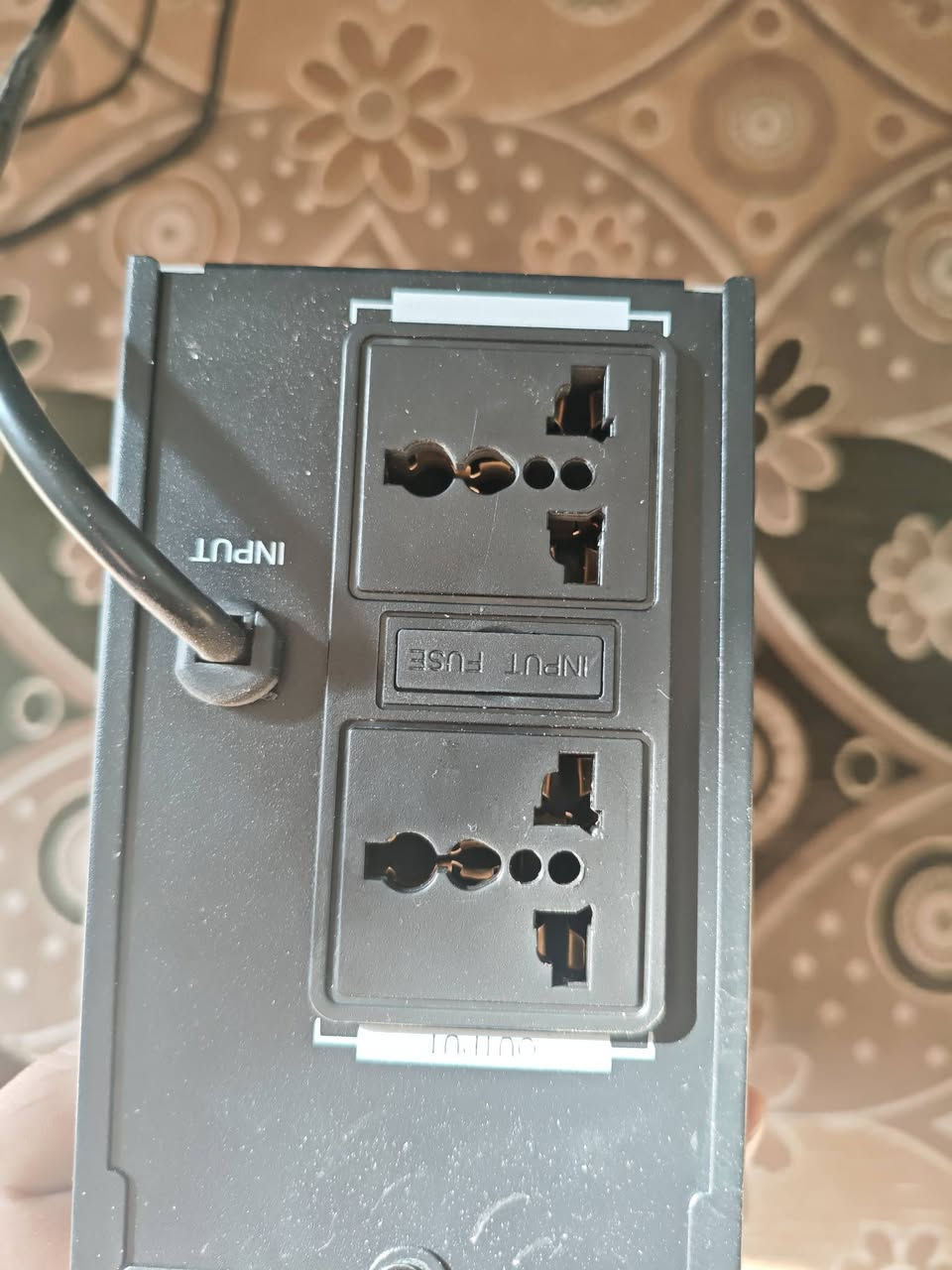 السلام عليكم
UPSجديد كلش مستخدم يوم واحد فقط 
حجم 850 جربته على بلي 5 فات انطه وقت 15 دقيقه 
مكاني نجف .خاص مفتوح ❤️


**إذا كنت صاحب هذا الإعلان وتريد حذفه لأي سبب، رجاءا أرسل رسالة إلى الدعم الفني**