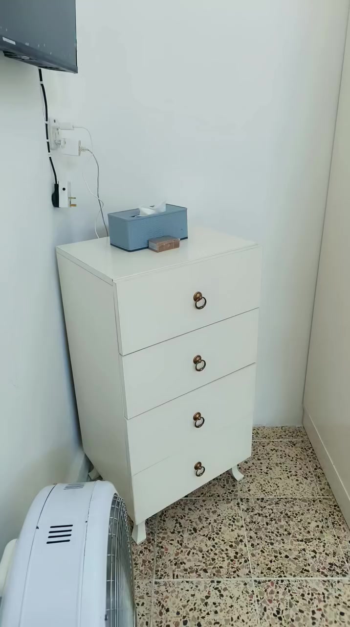 غرفه 9 قطع خشب تركي نضيفه فول  ودوشك ضغط عاليه


**إذا كنت صاحب هذا الإعلان وتريد حذفه لأي سبب، رجاءا أرسل رسالة إلى الدعم الفني**