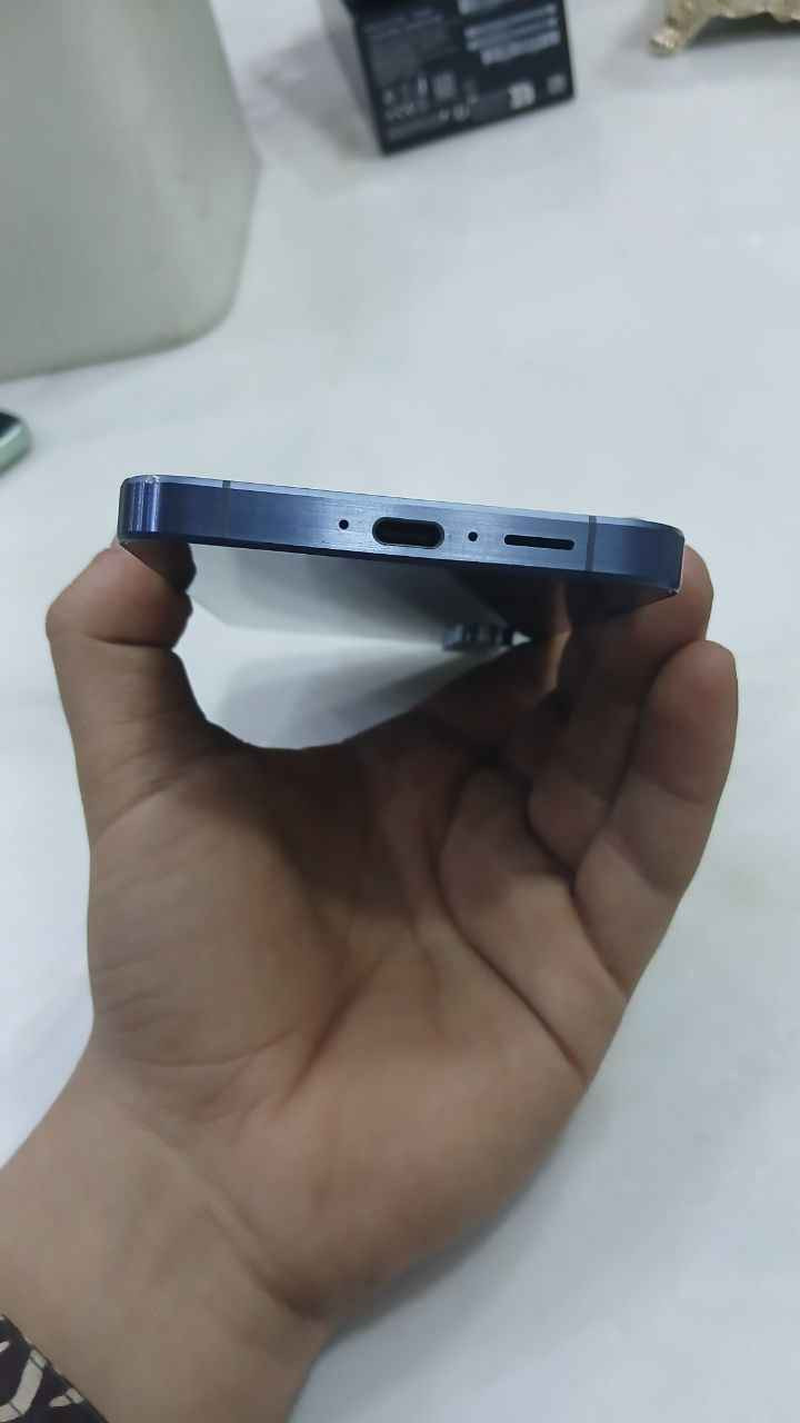 سلام عليكم سامسونك a55فايف جي ذاكره 256رام8جهاز نضيف بس شاشته مفطوره يتبدل الكلاس ب60الف اني معامل عليه معتاز وريد ابيعه مكاني كربلاء قرب فندق البارون او باب بغداد اعله سعر ابيعه ملحقاته بس كفرات Singapore


**إذا كنت صاحب هذا الإعلان وتريد حذفه لأي سبب، رجاءا أرسل رسالة إلى الدعم الفني**