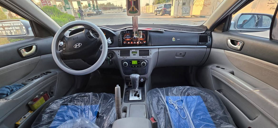 سلام عليكم
سوناته خليجي ٢٠٠٨ السياره جاهزه على اخر حبايه تخم تاير جديد والمحرك مبدل بعده بظمان ٢٤٠٠ صدر جديد تبريد ثلج وترايك للسعوديه والبنيد مفتوح بسبب تبديل المحرك وتفحص وين ماتريد اخوان السياره اريدهه ب ١١٥ $ وبيهه مجال كلش قليل ***********//***********
