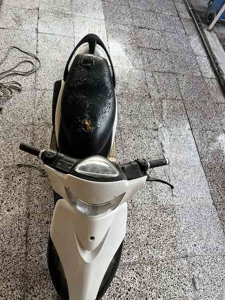 السلام عليكم 🫡
ماكس عدلة للبيع دراجة تخبل مكينة حلوة خير من الله 
دراجة كاملة كلة شغال كهربائيات كلها شغالة بيها غراض رياضي دبل خلفي رياضي ابو الهوة دوس وقبضات بانزين دراجة كاملة بس بانزين ودهن العنوان العبيدي قرب تربية القديمة السعر 525 وبيها مجال حك الجية وهاذ رقمي *********** وبي واتساب كل الهلا
