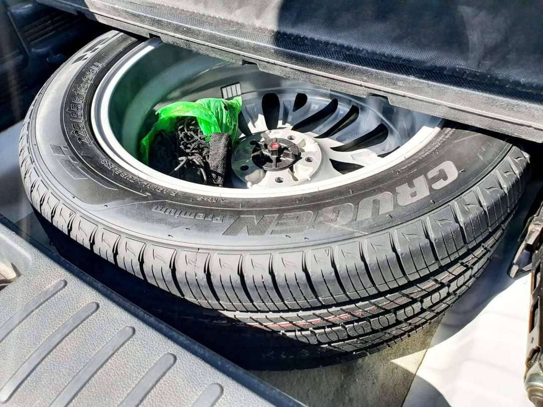 السلام عليكم هونداي توسان 2019  خليجي الكاصد خمس عدسات كفاله عامه فقط رصعه بلباب مال سايق السياره ماشيه 100الف سياره جديده بمعنه الكلمه وضع الشركه السبير ما نازل رقم بغداد دولي بسمي تحويل ثاني يوم فول موصفات محرك 2000 بصمه تشغيل سايد بريك رجل بصمه أبواب شاشه ابل كاربلي كشن كهربائي قطعتين تبريد حساسات امامي خلفي كامره خلفي دواره لد نهاري مامي مري شفط ثلاث وضعيات قياده برده خلفي فول تحكم ستيرن كير ومكينه وصدر مكفولات وخير من الله مكان سياره واسط ***********2 ملاحضه قير متواجد عل فيس
