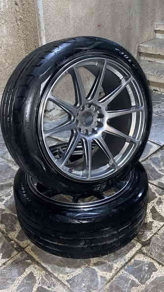 السلام عليكم 
تخم ويل XXR حجم 19 توسايز مميز جدا 
جوكر يرهم على  كوري-ياباني-امريكي-الماني

مع اطارات / ويل اصلي 

مكاني بغداد شارع فلسطين
توصيل عدي 

***********
***********
