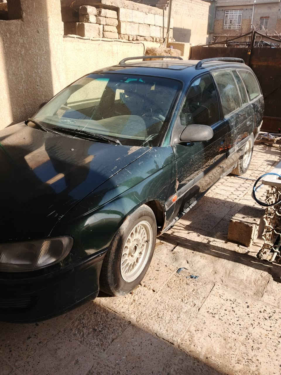 سلام عليكم أوبل بزون موديل 98محرك بلادي كير عادي السعر 35بيه مجال هذا رقمي ***********
