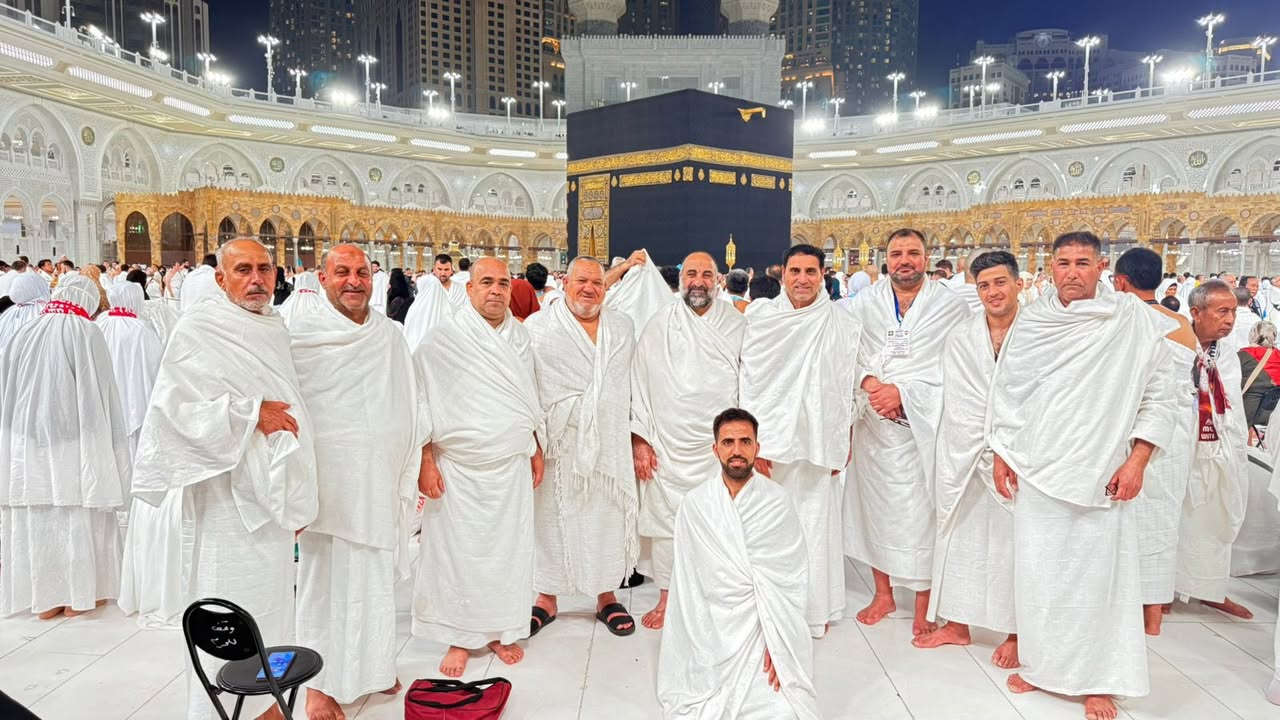 عاجل على راغبين بل العمره شوال المبارك بعد العيد يرجى تسليم الجوازات من اول يوم رمظان وذللك لان الفيزه تتوقف في شوال 
برنامج العمره 700 الف فندق نقل مزارات مرشد ديني كادر اداري طعام هدايه احرام وجنطه مع ربطه نسائيه باص حديث خدمات في الطريق للحجز ***********
