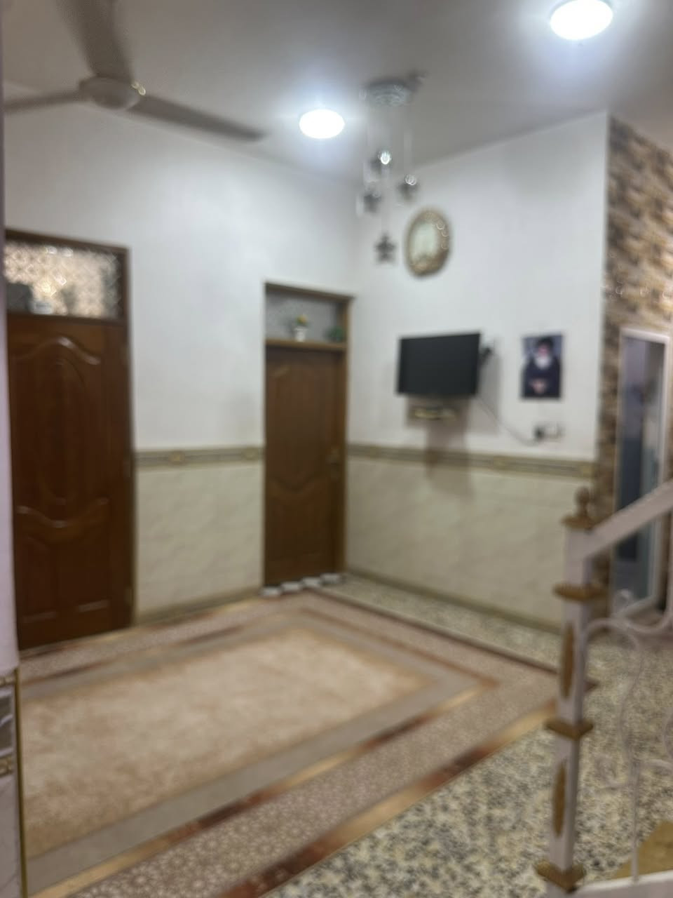 ‏يا الله بيت للبيع زراعي ‏نجف حي ميسان

‏المساحة. 125 متر صب كون كريت مربع

‏غرفتين.  صالة      مطبخ.    استقبال

‏صحيات. داخلية وخارجية   السعر.  79 مليون وبي مجال

‏خامس بيت عن شارع العام. بناء جناي
"""""""""""""""""""""""""""""""""""""""""""""""""""
 
      ‏مكتب أبو حوراء الحسناوي للعقار

‏والاتصال. ***********  و ***********

   ‏عنوان المكتب نجف حي ميسان شارع الكات مقابل

           ‏السوق الأخير. مكتب أبو حراء الحسناوي للعقار
"""""""""""""""""""""""""""""""""""""""""""""""""""
