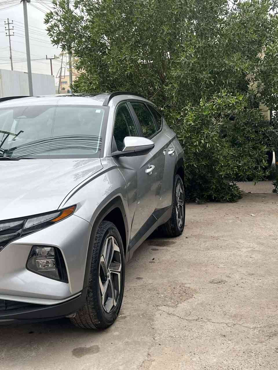 توسان
2024
لون سلفر
بدون ارباك
ماشيه 33 كيلو 
صور الحادث مرفقه
حادث خفيف
وارد امريكي
محرك 2500
4 سلندر
فول موصفات
السعر 195 وبيها مجال 
الرقم ***********
