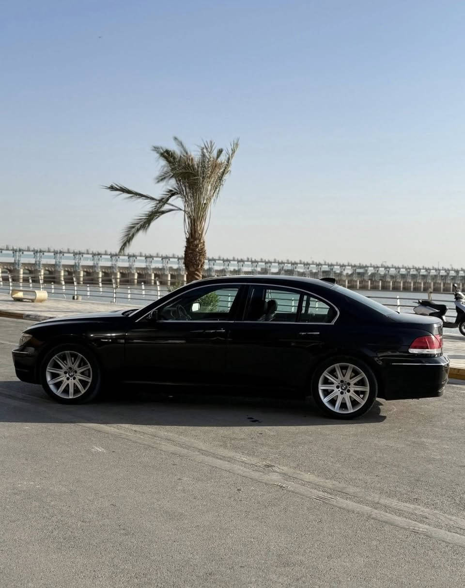 السلام عليكم
للبيع بي ام باخرة 750i  

موديل2008  اصل

بأسمي وتحويل مباشر رقم أربيل
مراوس مع رقم شمالي حصراً
بصمة

سلايت روف 

محرك V8 سلندر

سايد بريك بصمة

حساس امامي 

حساس خلفي 

مري شفط كهرباء

باب شفط كهرباء

جنطة شفط كهرباء

‏‎سيدي جنجر 

كشنات الامامي كهرباء وخزن هيتر

كشنات الخلفية هيتر  و تجوات خلفية والامامية كهرباء‎
تيليفون 1
تحكم ستيرن صفحتين تبريد قطعتين خلفي وامامي 

منظومة زنون عالي+ناصي 

كير اوتماتيك + عادي + sportالسيارة وارد الماني  مكفولة كفالة عامه عدى الجاملغ الخلفي بي صبغ قليل كلش 

العنوان واسط الكوت 

السعر 168 وبيهة مجال قليل

***********
