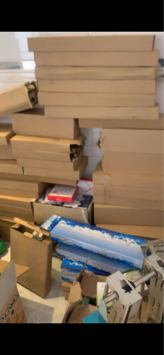 سلام عليكم للبيع مواد انشائية تصفية محل بيع شلع تفيد اصحاب المحلات الانشائية ولي يريد يفتح المحل كافة المواد موجودة من الخلاطات الاصلية موجودة شراي يتصل *********** موجود واتساب عمارة, ميسان
