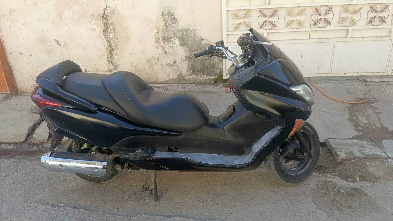 السلام عليكم دراجه فورزه صفر 8 دراجه حلوه مكينه خير من الله لا صرف ولا تبخير مكينه ناعمه شلعه ومعدل كهربائيات كلها شغاله كلجات جدد السعر 750 مكاني ديالى بعقوبه ***********
