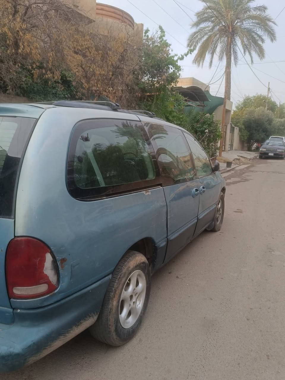 السلام عليكم
دوج كرايسار موديل 99رقم ذي قار انكليزي بسمي هزه جديده 
محرك وكير دوج 3300موديل2007
سياره كير ومحرك خير من الله تبريد نقصه بس بوري يرادله لحيم تبريد 3قطع سياره حلوه وجاهزه بس يرادله ترتيب للغرفه للبيع او مراوس 
السعر 43وبيه مجال 
مكاني بغداد الدوره ***********
