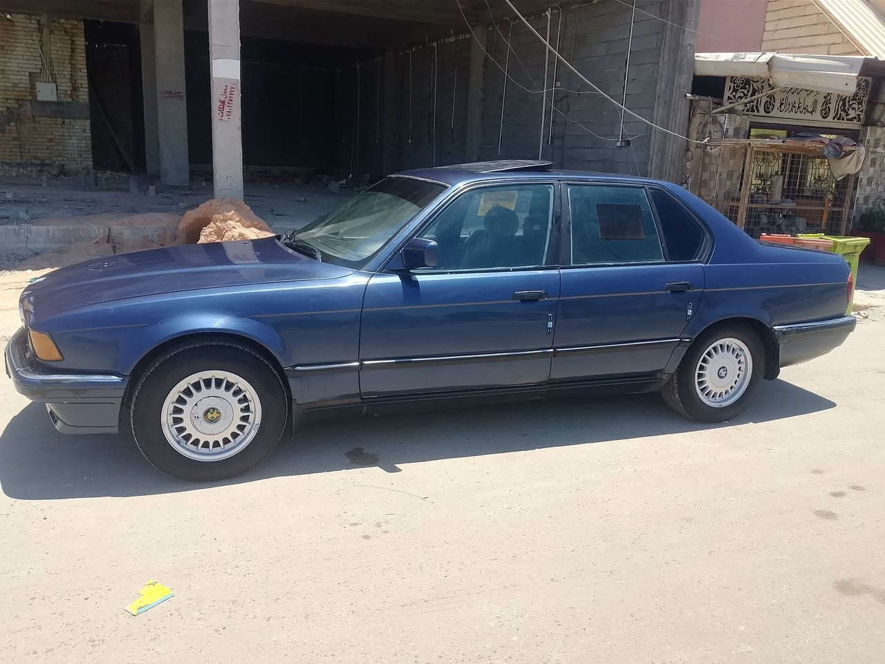 بي ام للبيع محرك سته سلندر مكينه كير تبريد حداديه خير من الله جاهزه السياره تخم تاير جديد وكله شغاله سنويه وهزه جديد تحويل مباشر مكانه بابل المسيب ‏‪***********‬‏ السعر 55 بيه مجال
