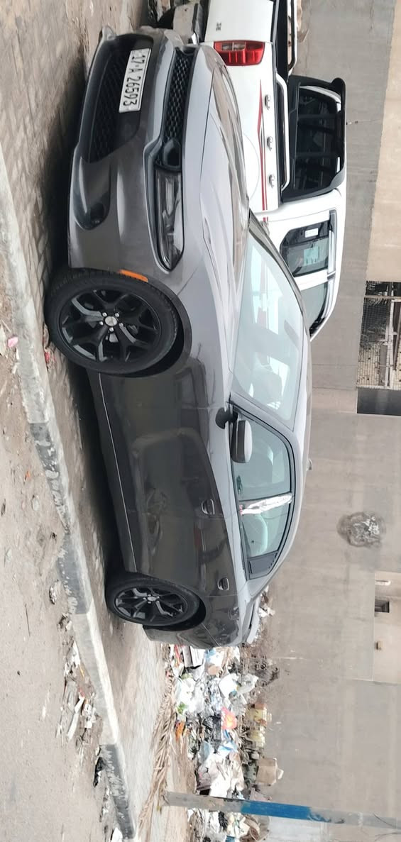 سلام عليكم بوليش سيارات صبغ سوادات حمام تكحيل بوليش الماني وامر يكي السياره الصالون 100والسبعه راكب 125مكاني القبله حي المهندسين *********** البصرة, العراق
