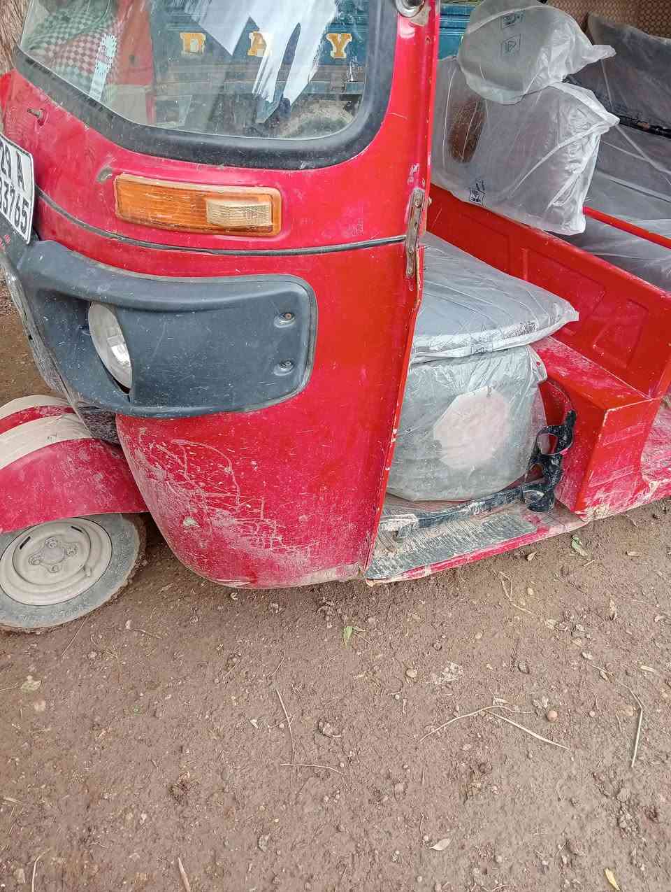 السلام عليكم تكتك للبيع رقم واسط في الكوت 2019/ ***********
