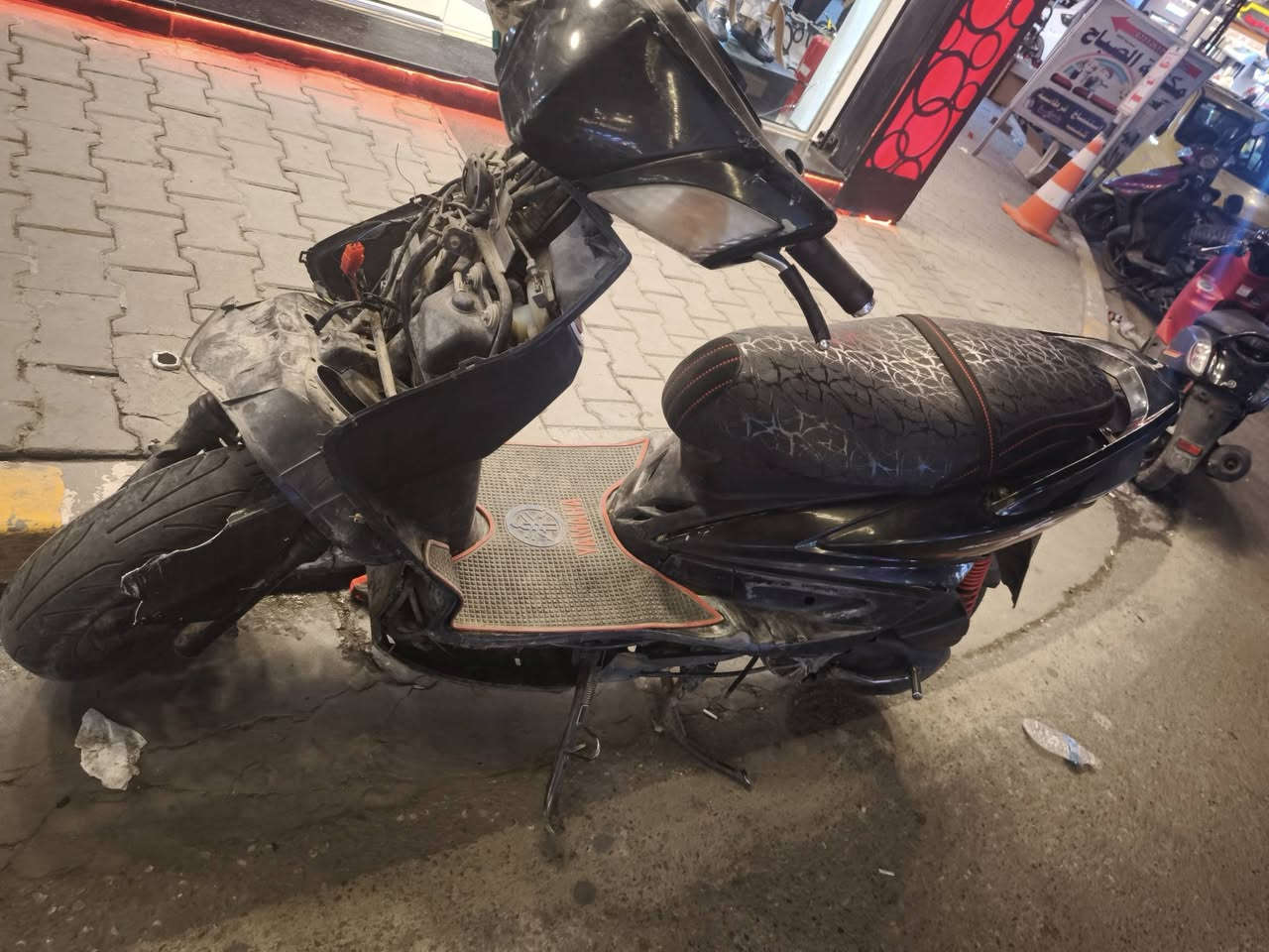 فحل كابريتر خير من الله
ندعمت بيها وطلعت من عيني 
شلعه معدل خير من الله 
السعر اتصل وتدلل أبيعها على وضعيتها 
***********
