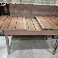 ميز طعام بدون كراسي • مكنسة كهربائية صغيرة • كربلاء المقدسة