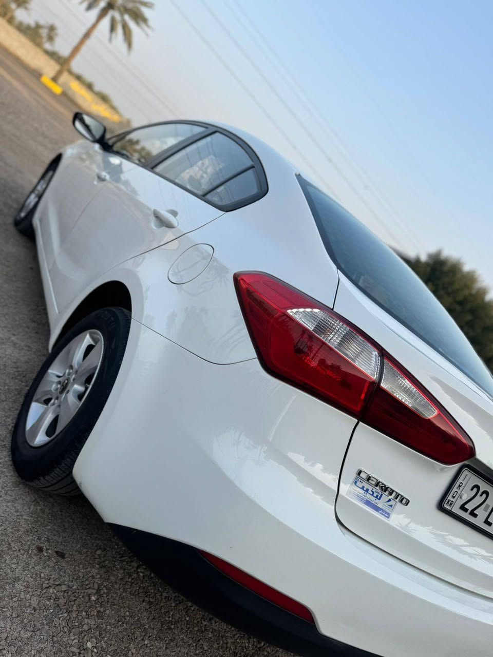 سلام عليكم كيا سيراتو خليجي 2014ابسمي بيه صبغ باب وربع غير متواجد على فيس بوك رقم *********** بيه وات ساب
