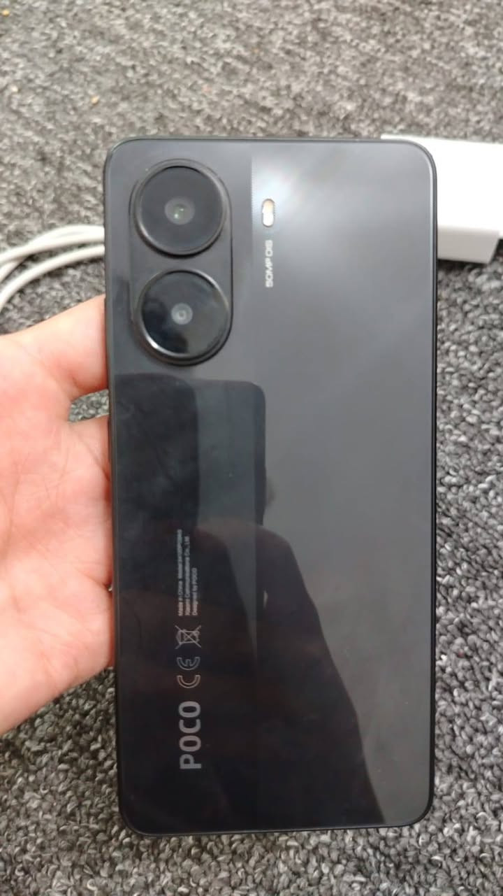 السلام عليكم
POCO X7 PRO 
للبيعع 🗣️
الجهاز نضيف 100/💯 
من بطارية 96 و مساحة 512 و العشوائية 28 و گامرة 4K و يشغل بوبجي 120 فريم الجهاز صار فترة من مشتري بـ گارتونة و هذا صورة كدامك اذا ما تشتري لا تعلق رجاً
السعر /450 / و بي مجال للشراي 
مكاني / كربلاء المقدسة/ الامن الداخلي 
للستفسار/ *********** / مراسلة واتساب موجود
