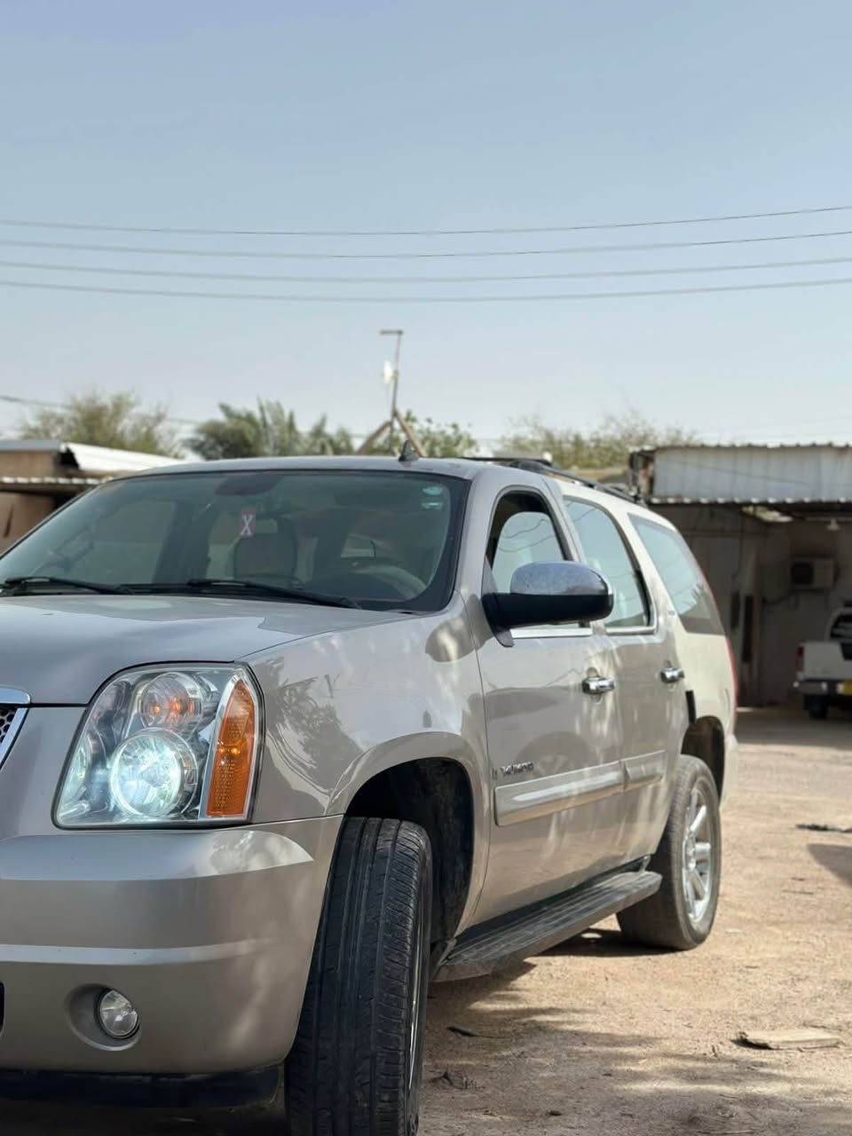 يوكن 2007 SLT وارد كندي ملكي كشنات منفصلة مكينه 5300 فول مواصفات وارد كندي السياره كفاله ظربه ومعجون ماعده رشات بسيطه رقم اربيل بسمي شرط التحويل مكان البصره السعر 175 وبيه مجال اتصال *********** 
‭***********
