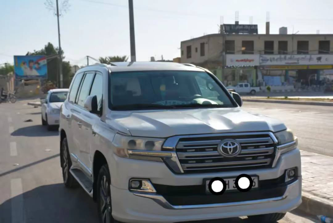 سلام عليكم لاندكروزر 2012 محدثه 2019 سياره ابيع صبغ حزام سياره جديده متعوب عليه مكينه 6سلندر مامفتوحه
مكينه وكير كفاله 
حداديه تخم تاير موصفات بصمات 2 كشنات كهرباء فتحه تبريد 3 قطع 
ثلاجه 
فتحه 
بريم اصل 
سياره جديده 
البيع والمراوس 
*********** مكاني كربلاء
