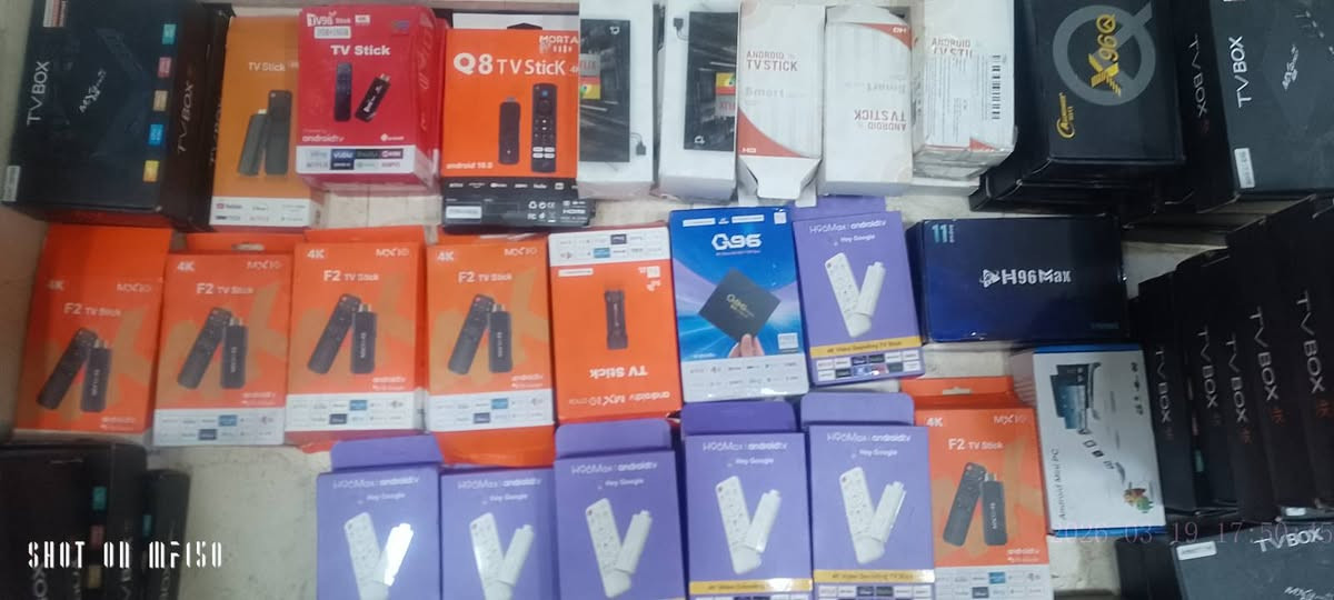 متوفر تيفي بوكس شلعة بيهن اكثريتهن ذاكره 512 و 256 و 128 او 64 و32 و16
