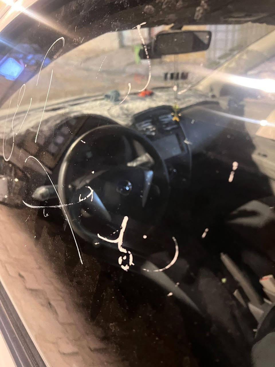 نيسان صني البيع مديل 23 ماشيه 44الف سياره بيه صبغ اثر شخوط 3قطع صندوك ول جمالقات خلفيه بدون ضربه سياره  سياره جديد ستعمل شخصي رقم اربيل وكاله عامه بيه سعر 112وبيه مجال بسيط سياره هندي بليته زركه ***********
