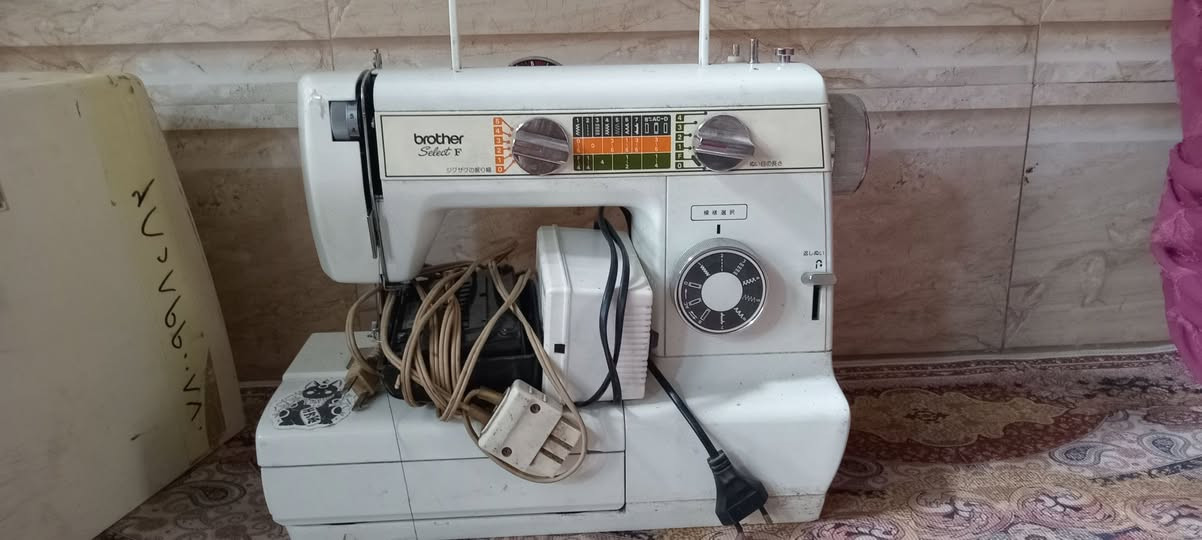 السلام عليكم  مكينة  تطريز  سبع اشكال للبيع سعر ١٠٠ الف كربلاء  للتواصل 
*********** واتساب فقط
