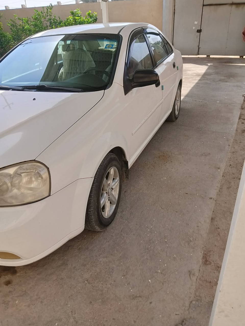 السلام عليكم
اوبترا موديل2004 محرك 1600 السيارة كله بلاد بدون اي نقص تبريد محرك صدر كله جيد بسمي سنويه ال 27 هزه فحص جديد مكاني طويريج  السعر 50 بيه مجال بسيط 
***********  السونار موجود وياه صورها
