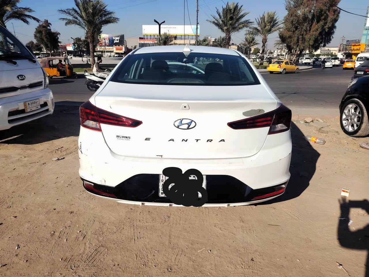 النترا موديل 2020 /بغداد 
السعر 135 $
محرك 2000 ((كير اي تي ))
مراوس او بيع 
فول مواصفات 
حادثة موضح با الصوره تبديل بنيد فقط بدون دواخل 
 والبنيد بيه نكراس قليل 
بصمة +فتحة +تحكم +تحديد مسار ووووو
المكان العبيدي 
موجود وتساب وفيس بوك 
***********
