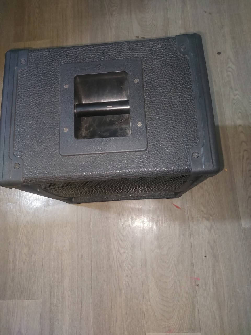 السلام عليكم
سماعات عدد 2 إيطاليا المنشأ جديد غير استخدم للتفاصيل اكثر تواصل ع خاص ماسنجر


**إذا كنت صاحب هذا الإعلان وتريد حذفه لأي سبب، رجاءا أرسل رسالة إلى الدعم الفني**