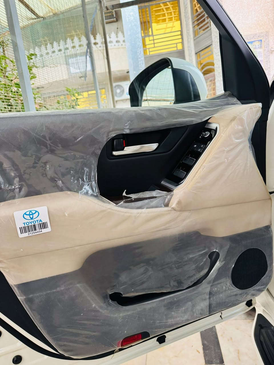 السلام عليكم
للبيع لاندكروز {2022} GXR سبعينه ساز اصل  ام تطبيق والضمان  {كراسي تبريد مودات قياده} وباقي موصفات ساز معروفه  تنفس طبيعي رقم بغداد باسمي ماشيه{28 }ألف  سياره اخت الزيرو كفاله عامه من كلشي شرط فحص السعر660 
***********
