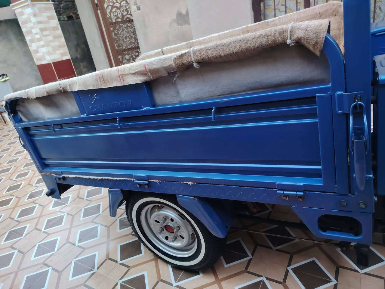 سلام عليكم ستوته مديل 23 وكيله نبيل جرد ورقم وسنويه ستوته مكفوله كفاله عامه ما عده الدشبول ما يشتغل المكان الدوانيه حي الوحده وهاذه رقمي *********** الخاص مغلق
