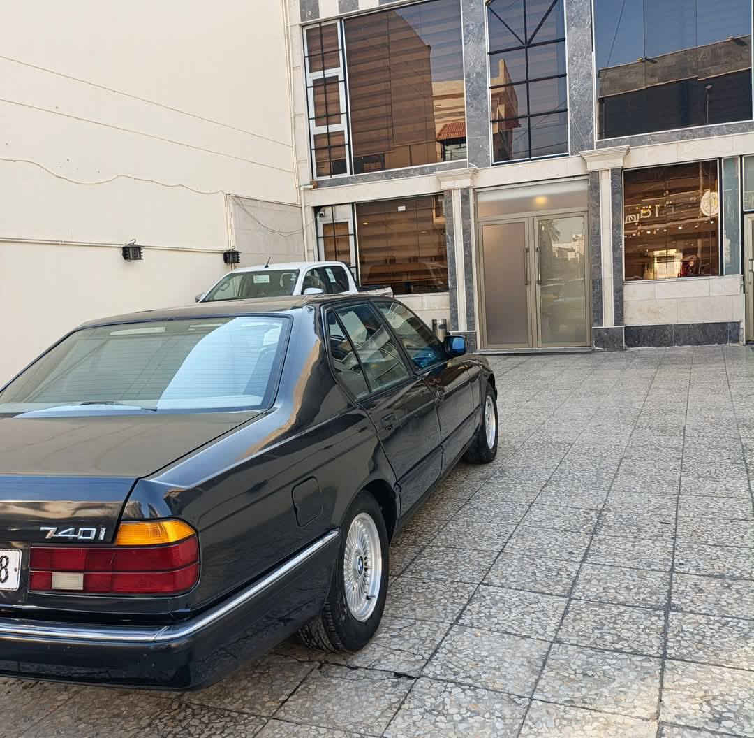 🚗 BMW 740i — نظيفة جدا 

مريّات جانبية كهرباء
ويل شعاع أصلي + تخم تاير جديد
تغفيل ذاتي ويه السويج + سنتر لوك
مسجل بلوتوث

السيارة جديدة بمعنى الكلمة، وعلى إيد وحدة ومصروف عليها
إدامة كاملة
ترايها وين ما تريد
كلش ناعمة وقوية
مصبوغة عام للجمالية فقط، بدون أي ضربة

💰 السعر: 78$

📞 للاستفسار: ***********
