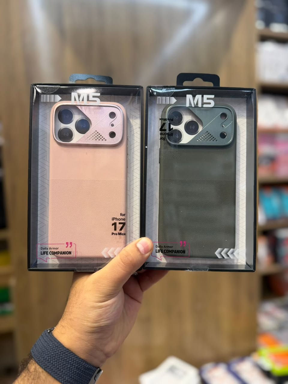جديد M5 🆕 
🛡️ درع جلد سلم مع تصميم  مختلف 
لمحبين التميز والرسمي 😎
📱17promax📱
💚🧡💙💕

إحنا ما نبيع منتج وبس،🥰
إحنا نقدم إلكم الأمان، الجودة، والالتزام⁩‬

🔥متوفر بيع وشراء جميع أنواع الأجهزة 📲
☄️الجديدة والمستخدمة أو الاستبدال ☄️

‎كل منتجاتنا اصلية مع ضمان رسمي ومن 
‏‎شركات عالمية رصينة
‏‎زورونا لتجدوا كل ما هو جديد وحصري 
—————————$————————
‏‎لتثبيت الطلب ارسل العنوان ورقم الموبايل وصوره المنتج برساله
‏‎او الاتصال على الرقم : ***********📞

====================
📍👇الــــــــعــــــــنــــوان👇
واسط /كوت / المشروع / شارع الاول
#لسنا_الوحيدون_و_لكننا_الافضل👑
‎مع توفر🚘توصيل لكافة محافظات العراق🚘

