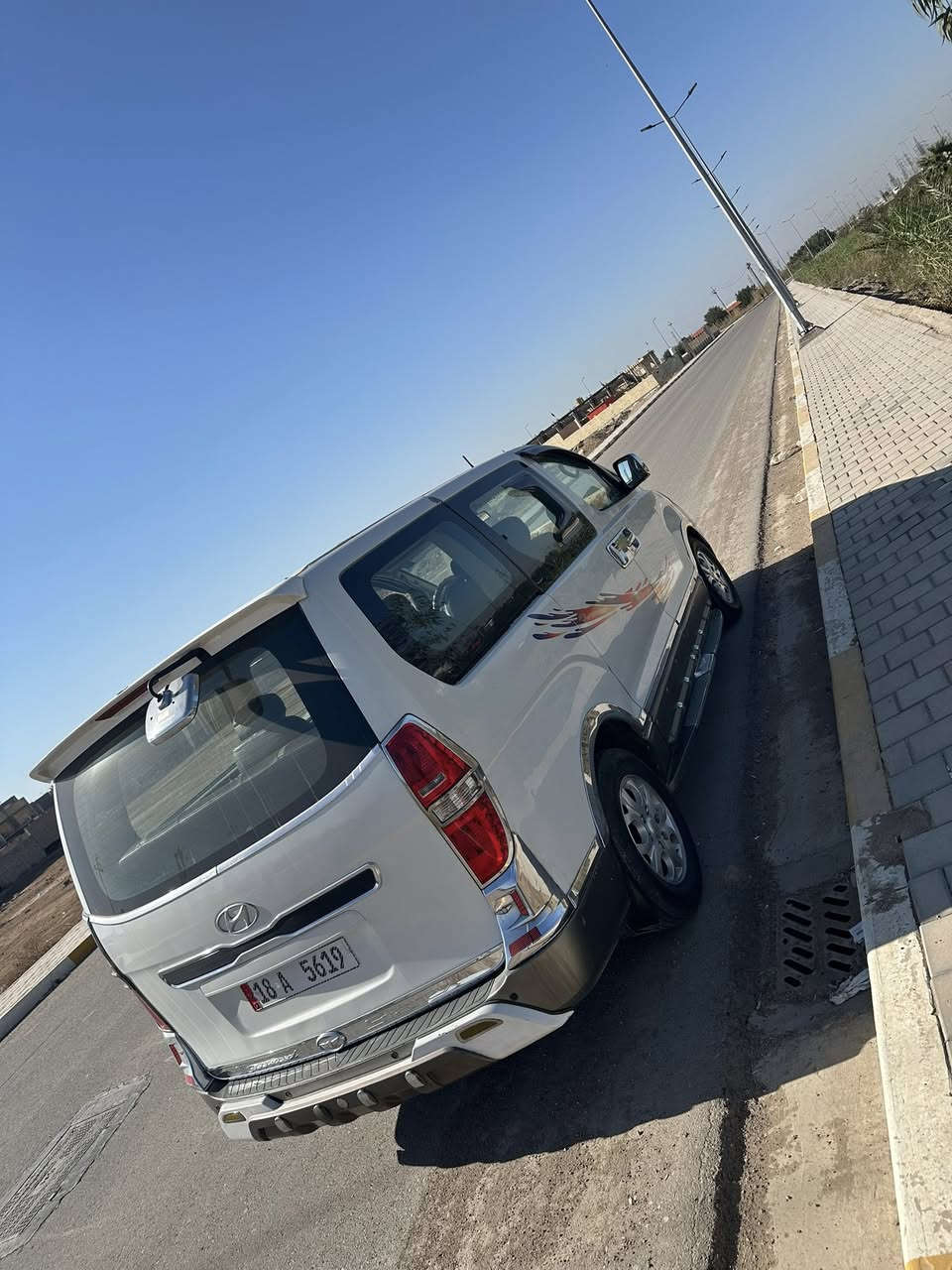 ألسلام عليكم ستاركس

2009 رقم بابل إنكليزي بأسمي مصفره هيئه وغرامات سياره جاهزه مكينه كير تبريد حداديه كهربائيات خير من الله السياره بيها فقط لصندوك مصبوغ بدون ضربه صبغ فقط بدون معجون  للأستفسار الاتصال على الرقم
‭0786 630 5525
