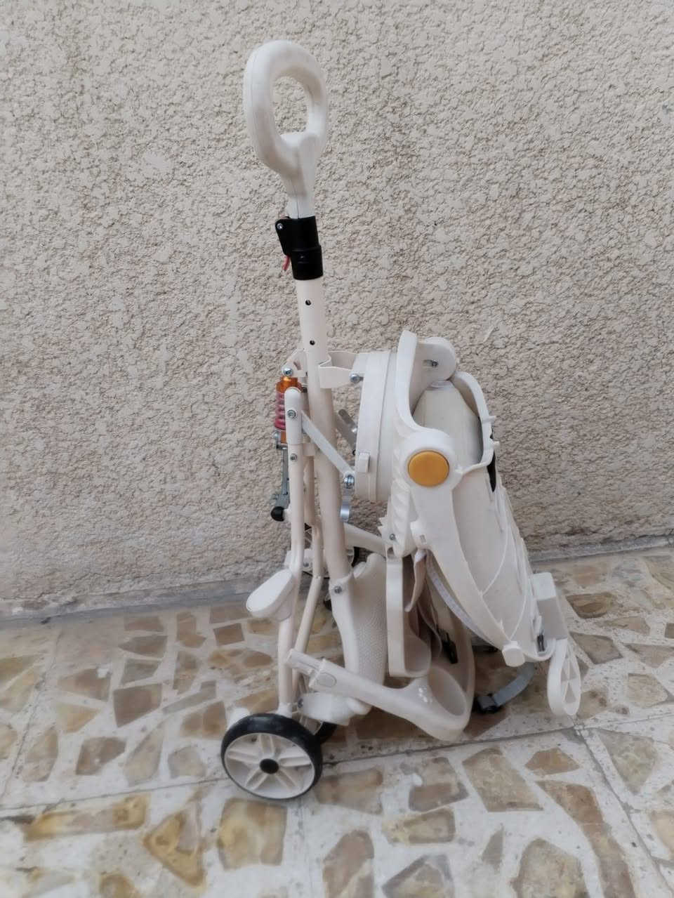 عربانه للبيع قليل استعمال اخت جديد سعره 50 وبيه مجال
استفسار مراسله ع هذا رقم ***********
