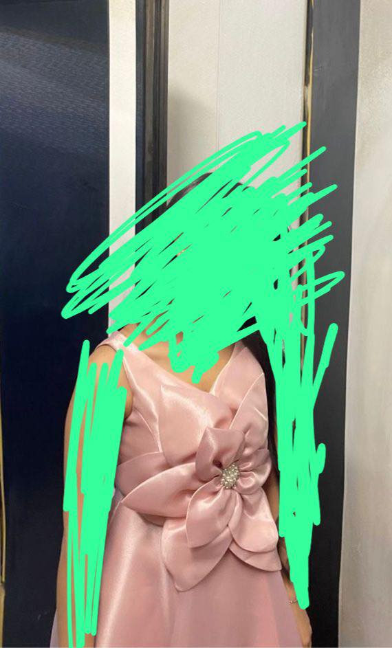 مرحبا بنات 👀❤️

عندي ٣ فساتين ملبوسات مرة وحدة فقط و أريد ابيعهن بنص السعر بسس🥹

قياسهن يلبس سمول وميديم ⚪️🎯

الاسود الطويل ب٢٥
الاسود القصير ب٢٠ 
الوردي ب٣٠ 
البدلة الوردية الاوف شولدر اخذتها ب١٨٠ ابيعها ب١٢٥ 
الوردي البناتي ب٥٠

والي عندها بعد استفسار يخص القياس او صور حقيقة باللبس يتفضل واتساب 😊
***********
