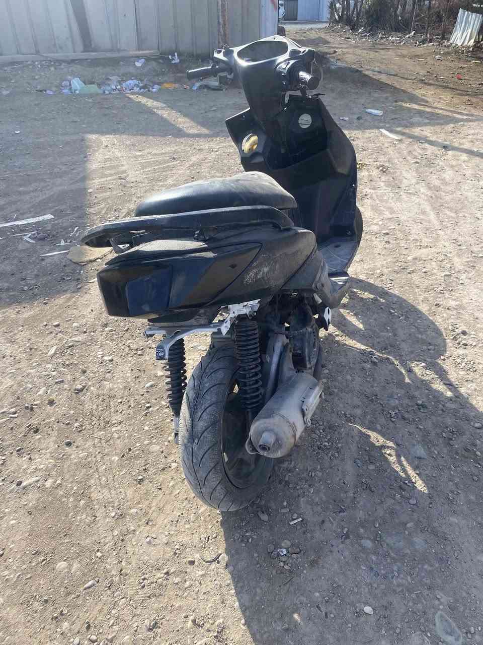 سلام عليكم سكنس فحل مال لعب مكينه58ونص دراجه تاكل لكاع جانت هسه تدير وما تشتغل على حطتها ابيعه كوم حديد تجي تحمل وتروح السعر200وبيها مجال العنوان بغداد ام الكبر ولغزلان ***********رقمي
