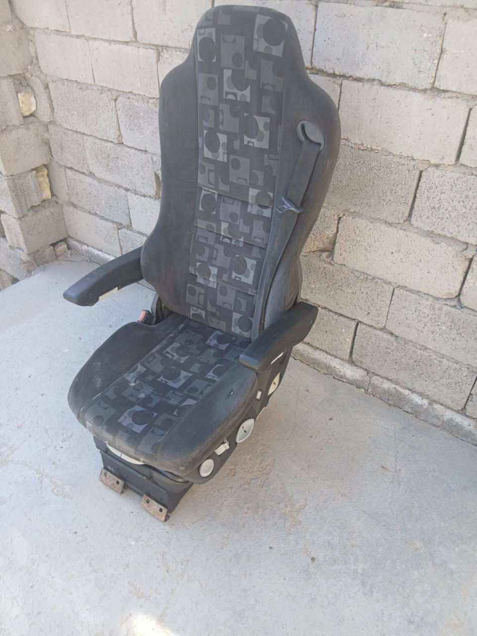 سلام عليكم كشن الكتروز البيع الفين8 المو شراي لإ يتصل الستفسار على هاذ رقم مكلف بل نشر  ***********
