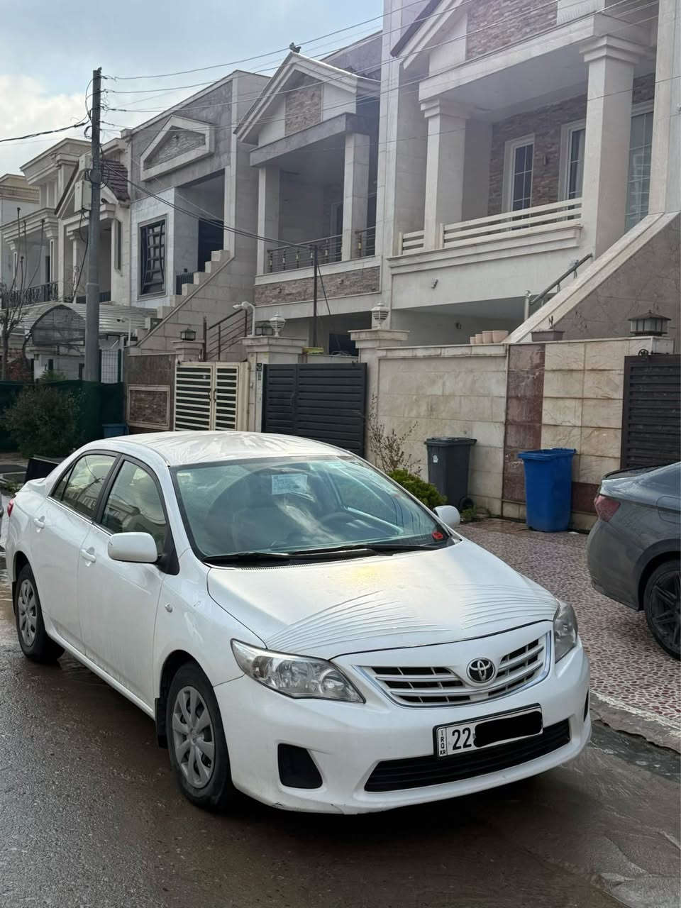 كرولا ٢٠١٣ مكينه بچوك پيشتر ته كسي بووه كرايته وه خصوصي زؤر خاوين ماوه ته وه بي مسروفه به ناوي خؤمانه براوه و به ناو كردن به شه رت *********** أربيل, العراق
