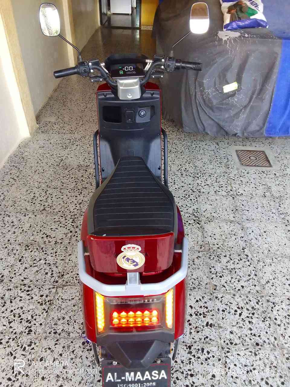 السلام عليكم دراجه شحن سكنس للبيع كهربائيات شغاله نظام سرقه البطاريات على الفحص السعر 675 وبيها مجال الرقم /***********
