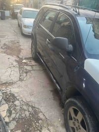 ايكونكس مديل 2006  كهربائيات كلها شغالة ضفاير جدد  قاعدة فيوزات جديدة ...