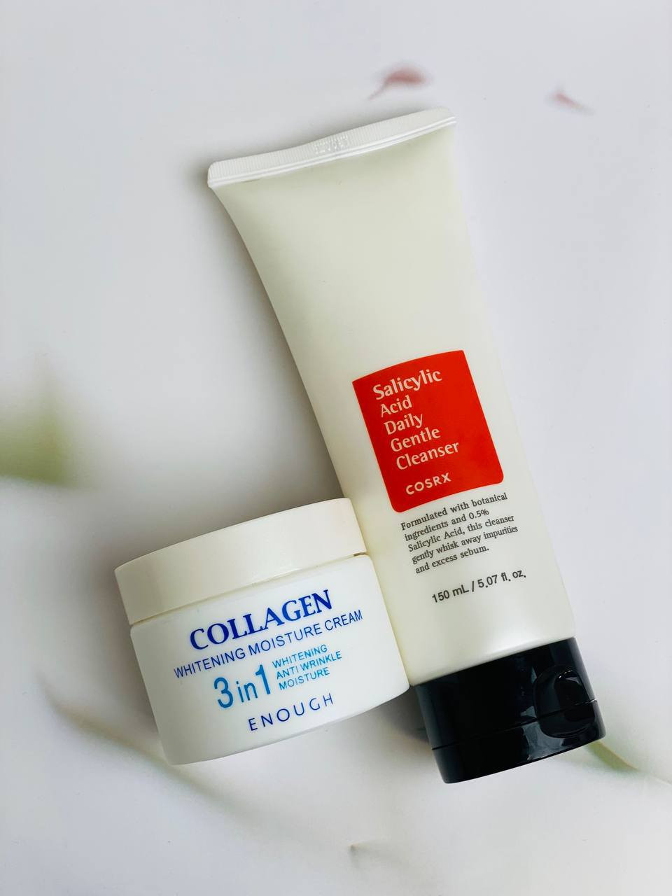 ✨ ثنائي العناية بالبشرة الكوري وصل ✨
إذا تريدين بشرة مشدودة، ناعمة ومشرقة مثل الكوريات 😍🇰🇷

💗 كريم الكولاجين الكوري
▪️ يقلل التجاعيد والخطوط الرفيعة
▪️ يرطب البشرة ترطيب عميق طول اليوم
▪️ يعطي ملمس ناعم ومرن
▪️ ينطي نضارة وحيوية من أول استخدام

🫧 غسول COSRX الأصلي
▪️ ينظف البشرة بعمق بدون ما ينشفها
▪️ يساعد يقلل الحبوب والرؤوس السوداء
▪️ ينظم إفراز الدهون
▪️ يخلي البشرة نظيفة ومنتعشة


**إذا كنت صاحب هذا الإعلان وتريد حذفه لأي سبب، رجاءا أرسل رسالة إلى الدعم الفني**