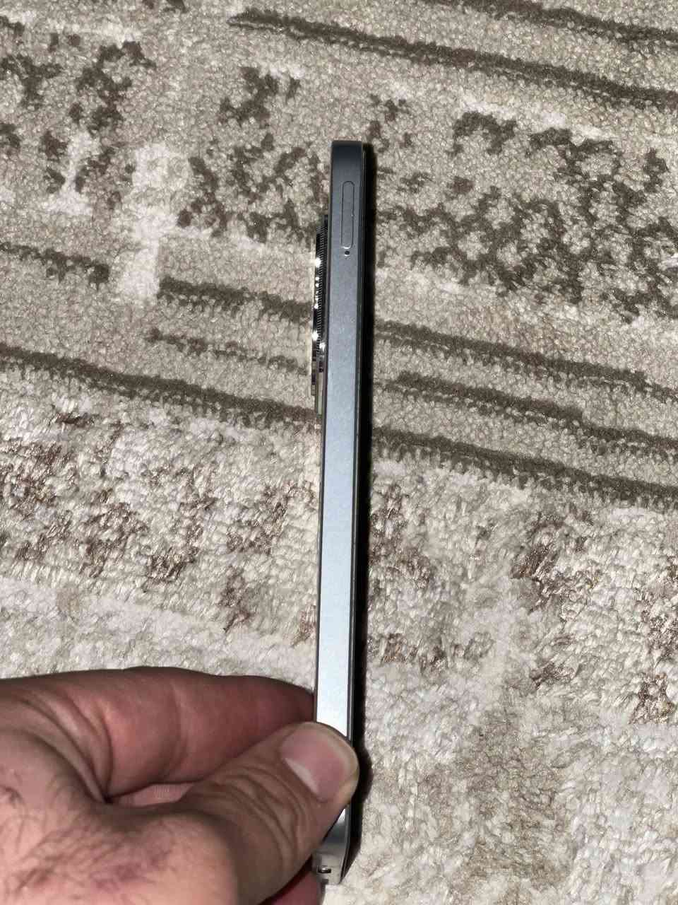 هونور x8c الطاريه 5000mAh ذاكره256 السعر250هه رزا ره قم ***********
