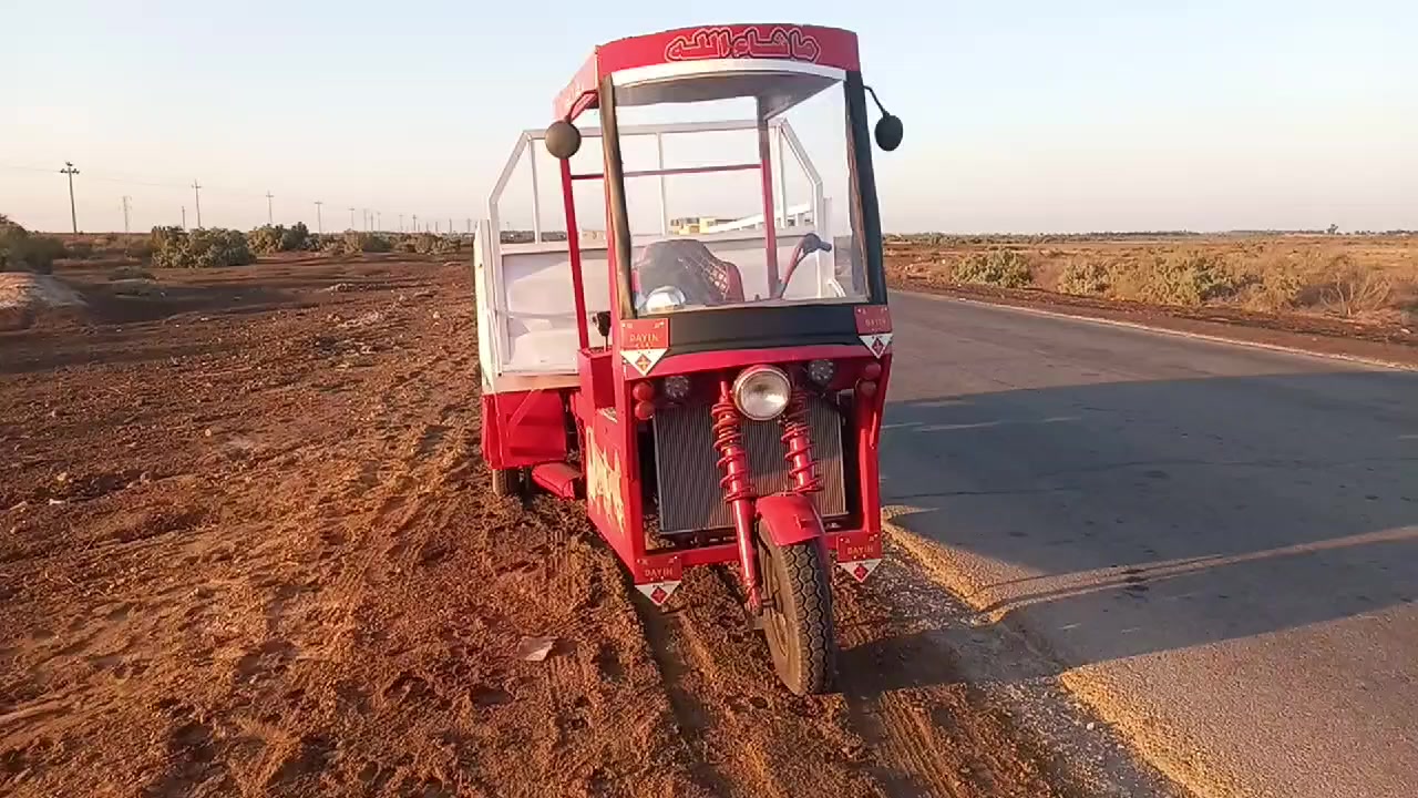 ستوته للبيع 
صدر جكات قماره اتريله
محرك 2500 راس ثور
اكسل كيا دبل تاير
بدي طول 2 ونص عرض 160
شراي يتصل*********** عنوان واسط قضاء الموفقيه
